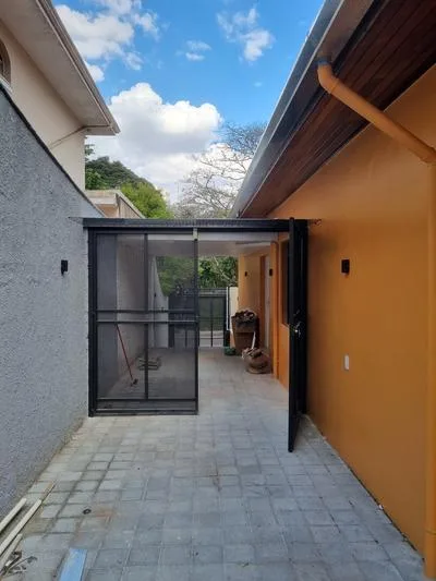 Casa Sumarezinho: entrada