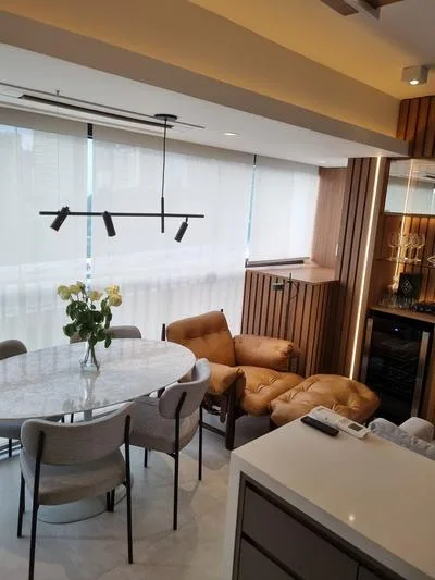 Studio Pinheiros: sala de jantar integrada
